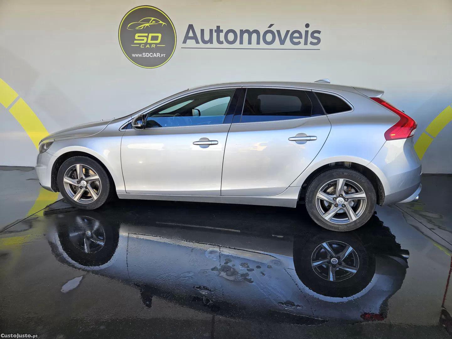 Volvo V40 2.0 d4 r-design - 14 — photo 2