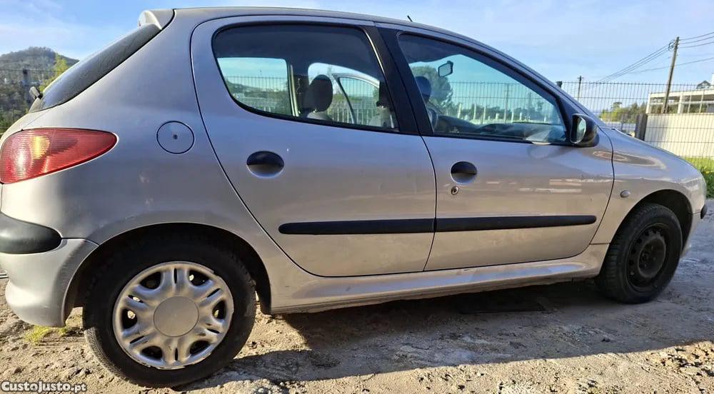 Peugeot 206 1.1 i (44 kW / 60 cv) [09.1998 - 02.2007] - 01 — photo 3