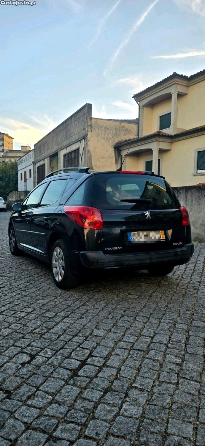 Peugeot 207 sw - 09 — photo 3