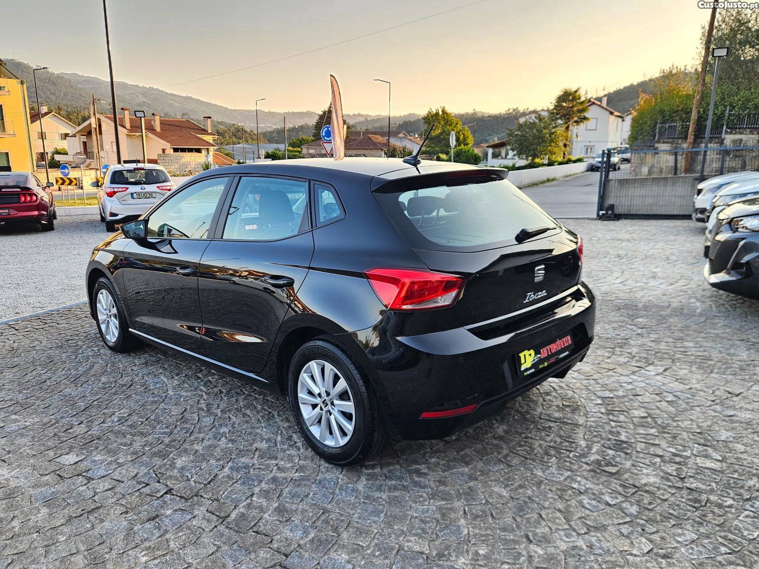 SEAT Ibiza 1.0 T Reference — fotografia 22