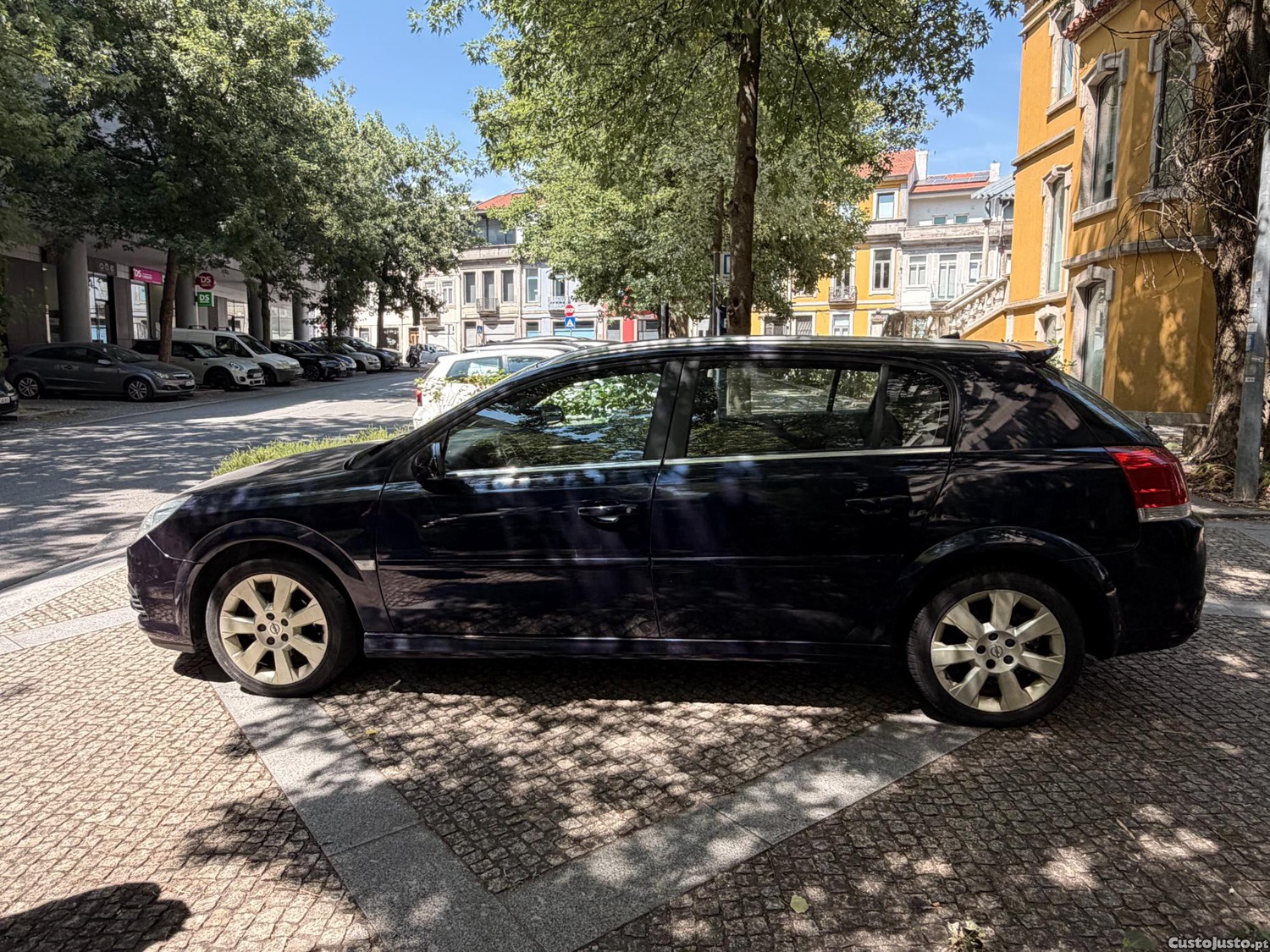 Opel Signum 1.9 CDTi Cosmo 150 CV — fotografia 19