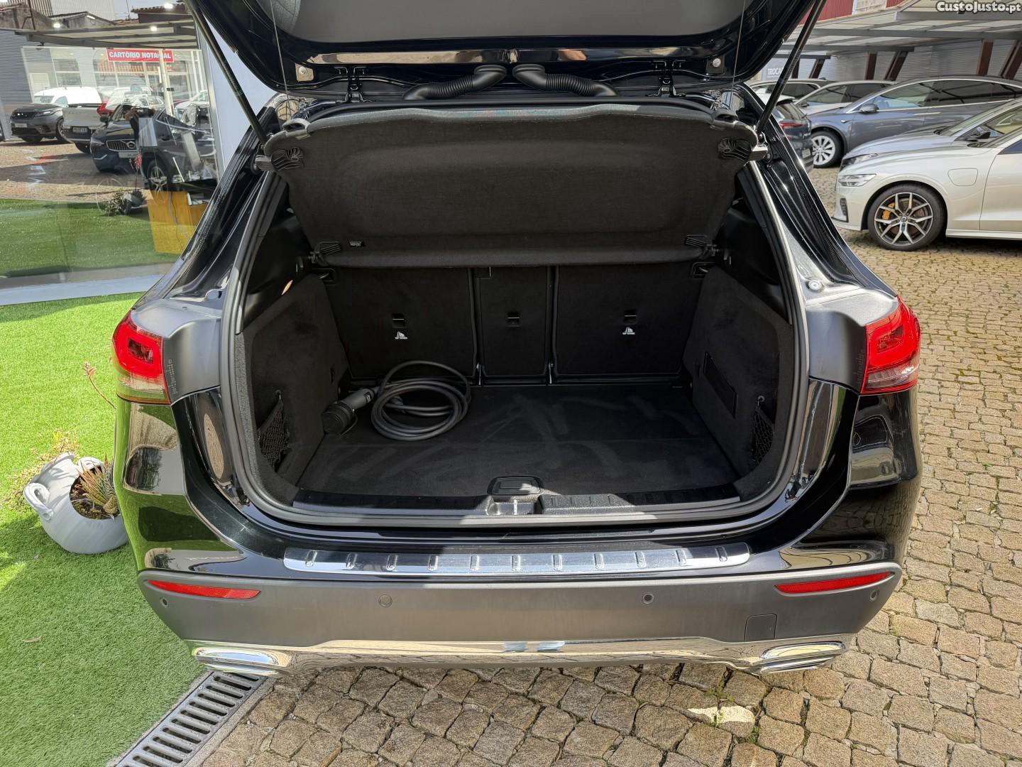 Mercedes-Benz GLA 250 e 8G-DCT Progressive — fotografia 6