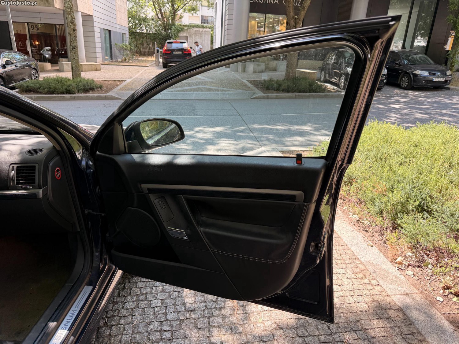 Opel Signum 1.9 CDTi Cosmo 150 CV — fotografia 11