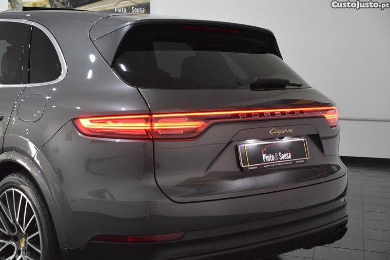 Porsche Cayenne E-Hybrid — fotografia 8