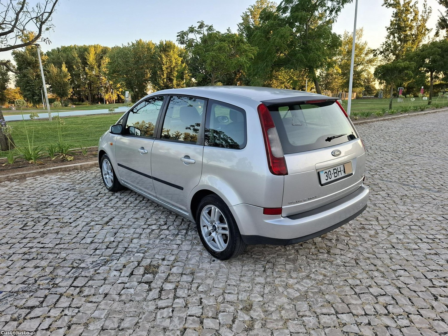 Ford C-Max 1.6 Hdi — fotografia 14