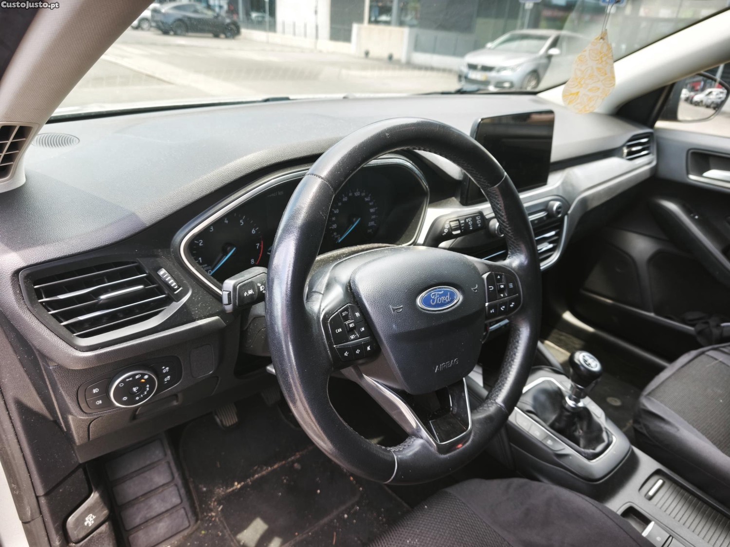 Ford Focus ecoboost 125cv Titanium — fotografia 2