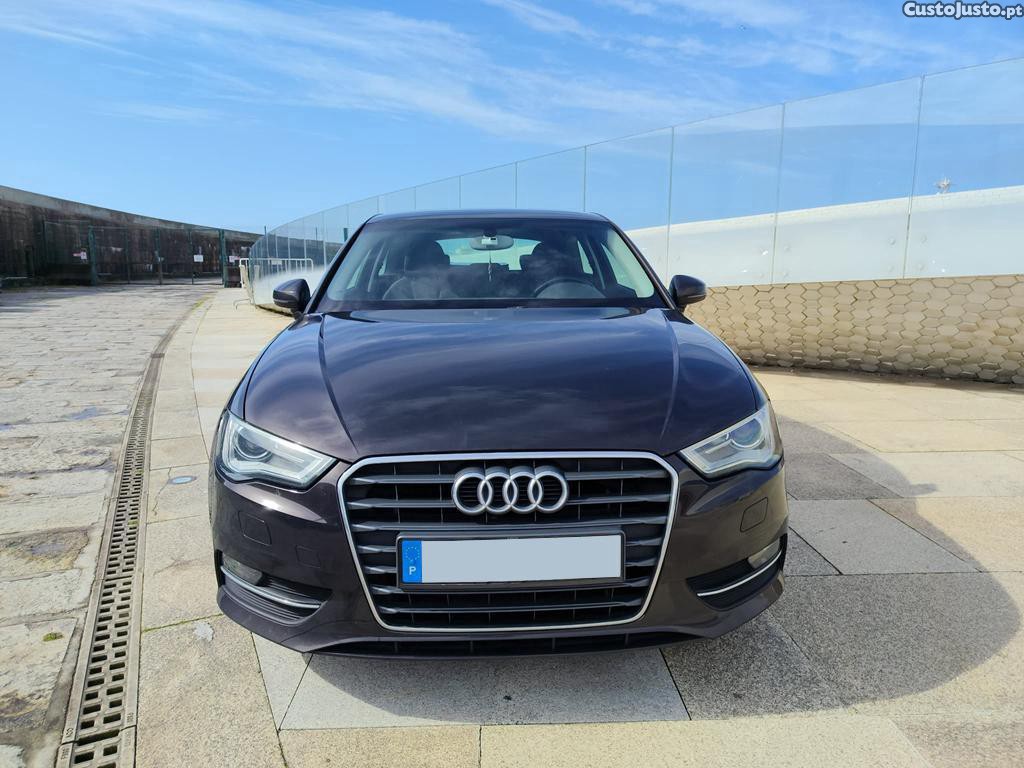 Audi A3 1.6 TDI SPORT 105 CV — fotografia 6