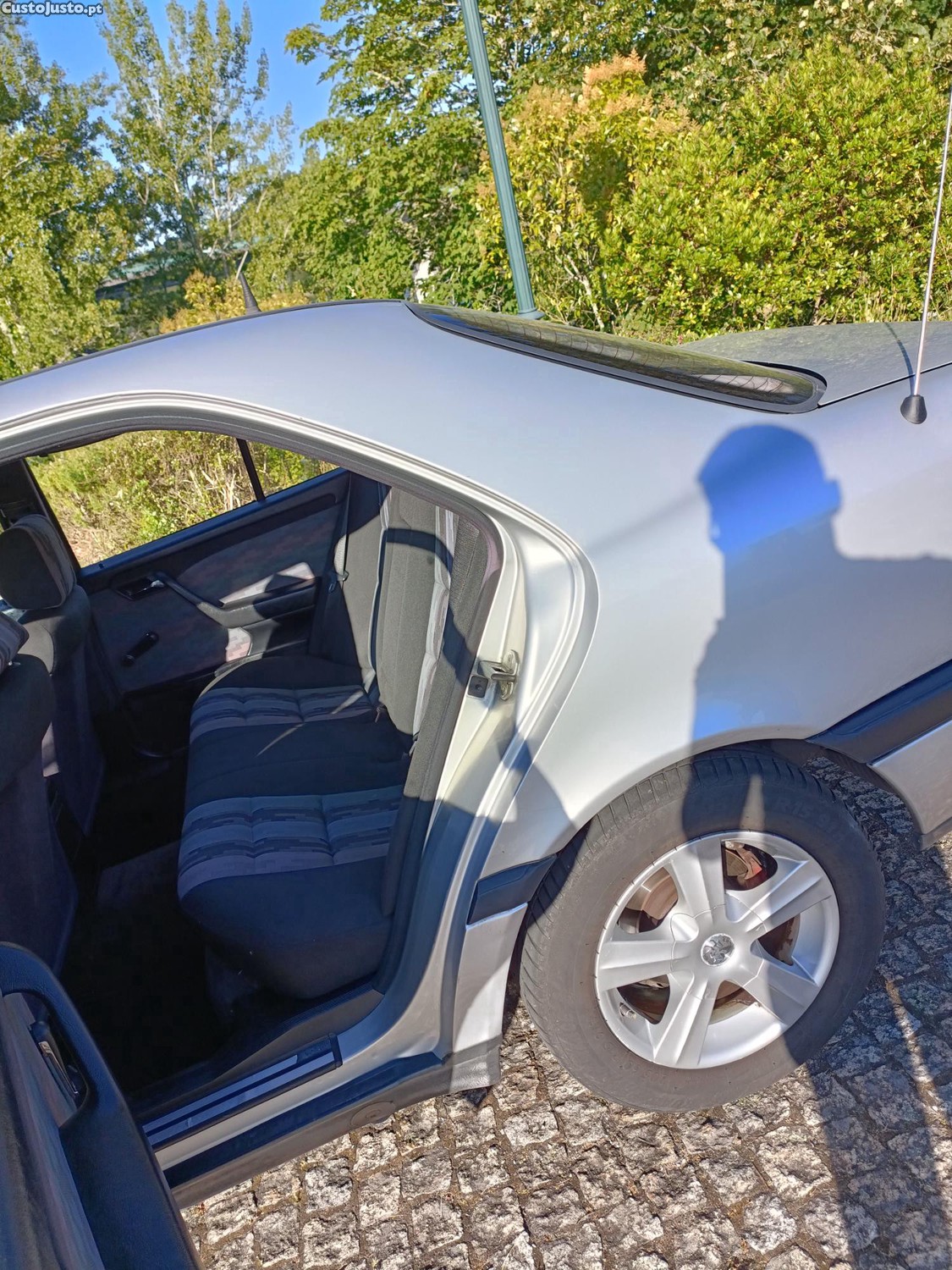 Mercedes-Benz C 220 D (202 121) — fotografia 10