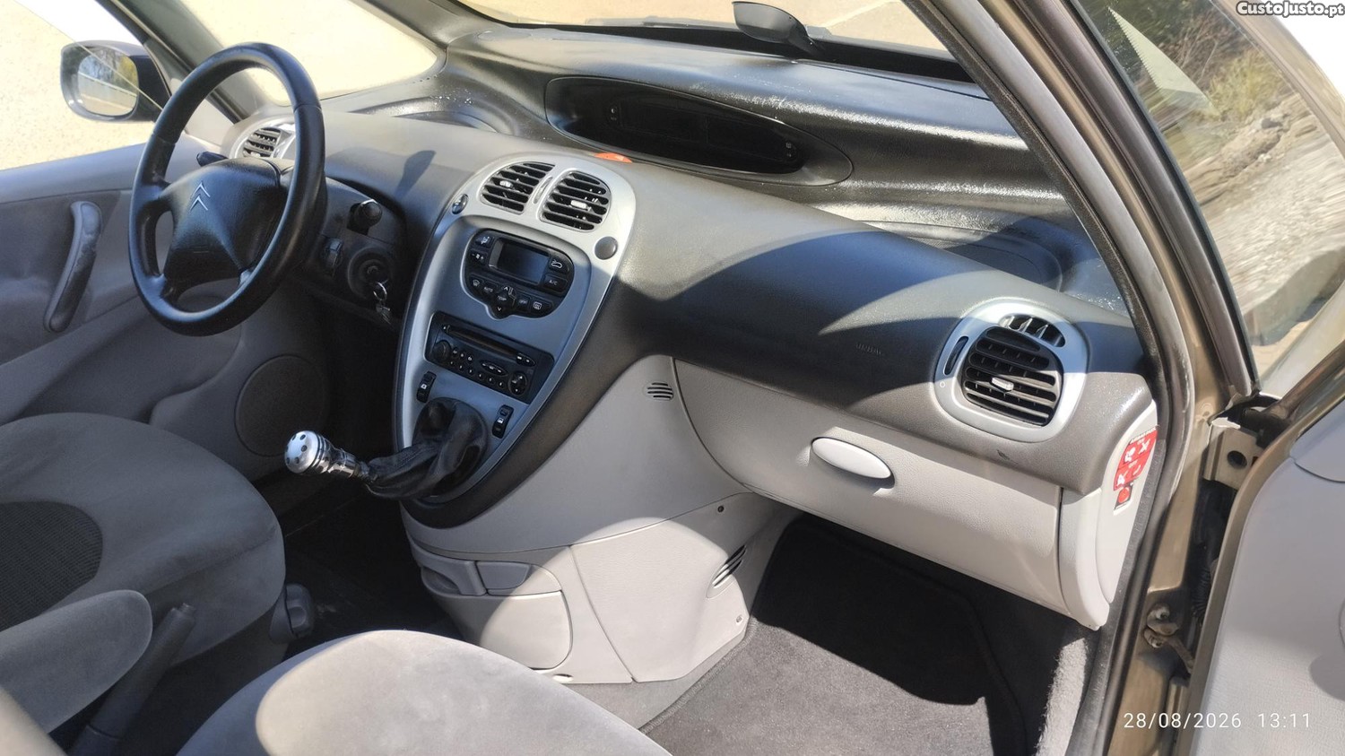 Citroën Xsara Picasso 1.6 HDi - 09 — photo 5