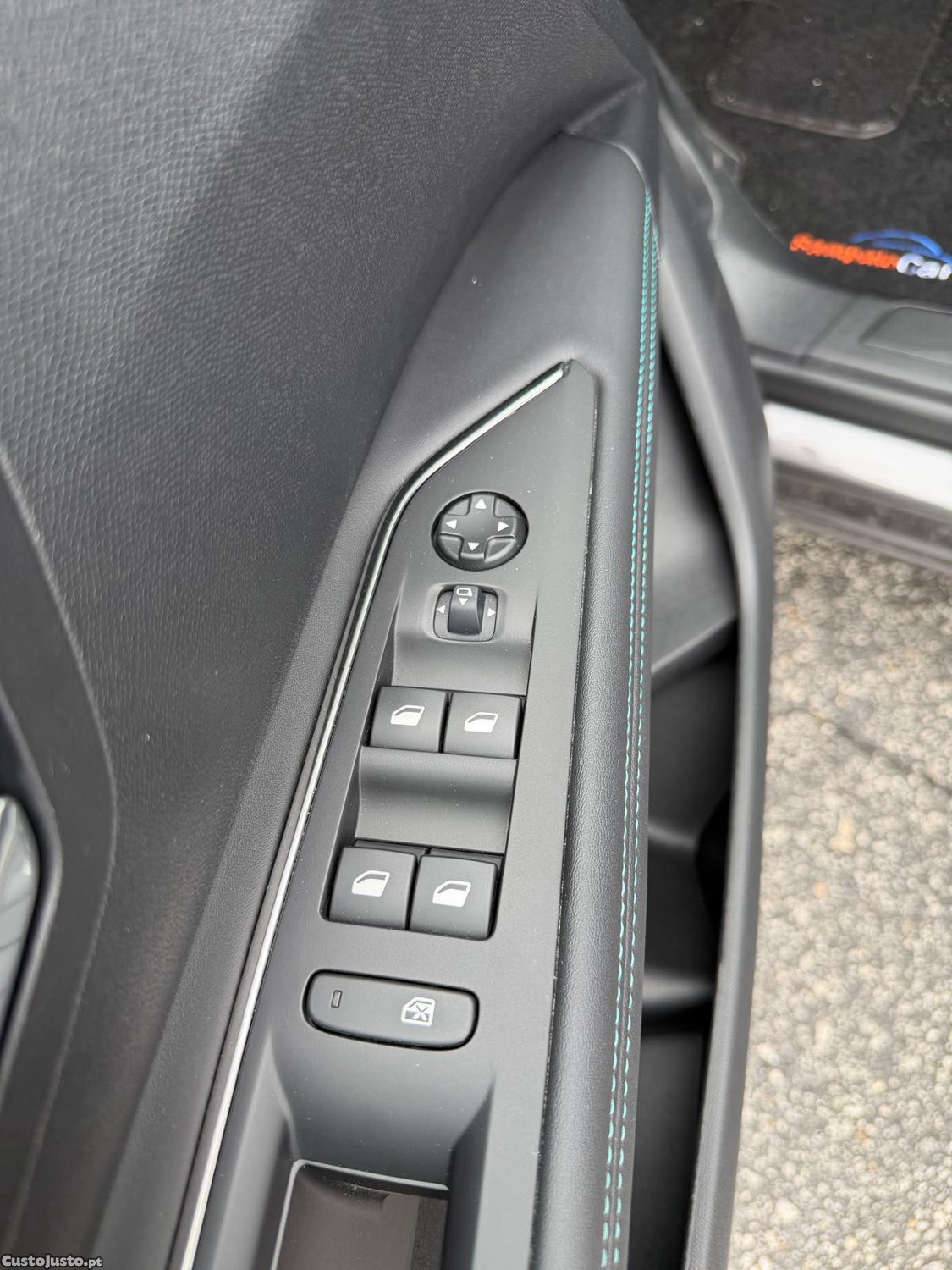 Peugeot 3008 1.6 Hybrid Allure e-EAT8 — fotografia 9
