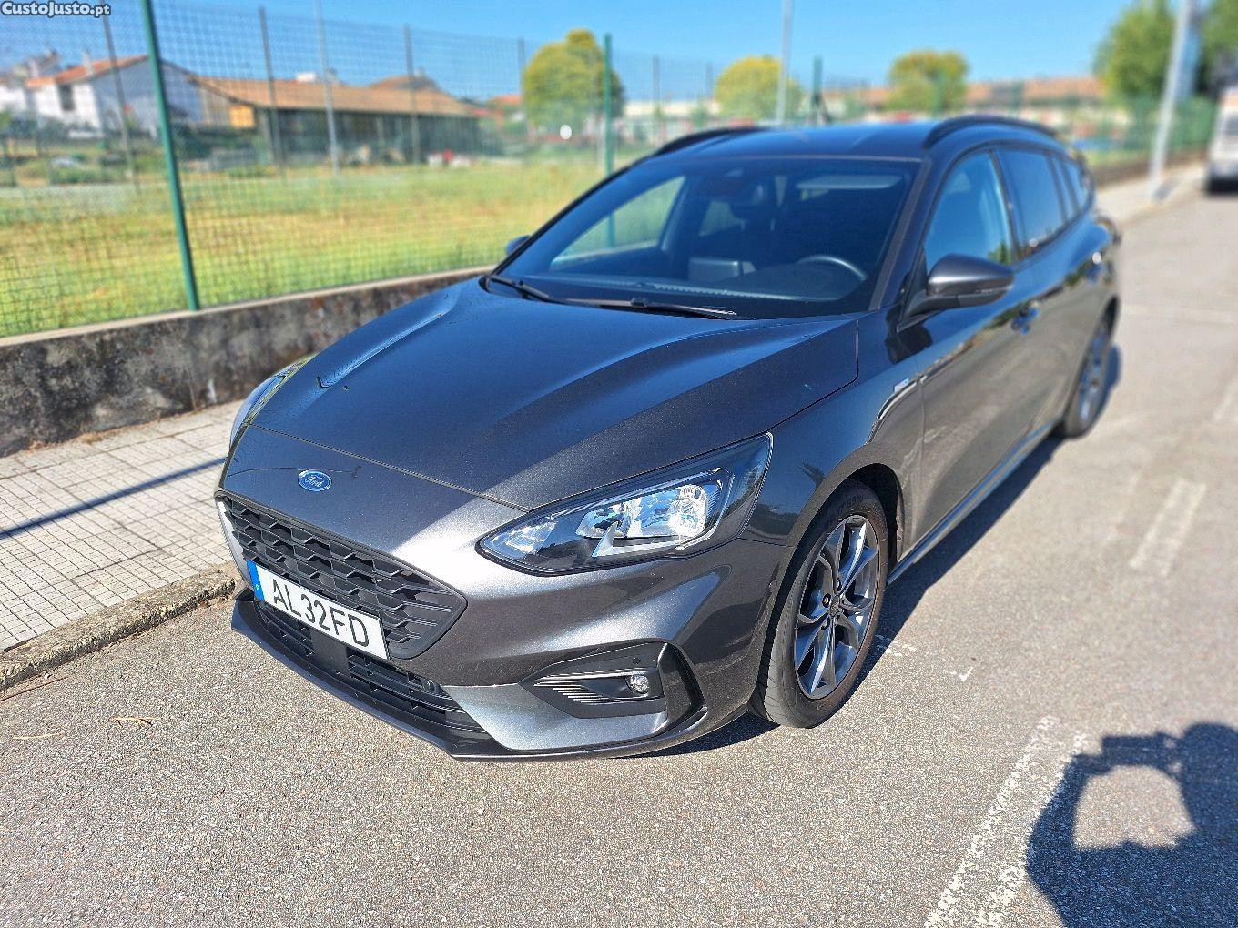 Ford Focus SW 1.0i Ecoboost ST Line X - 21 — photo 2