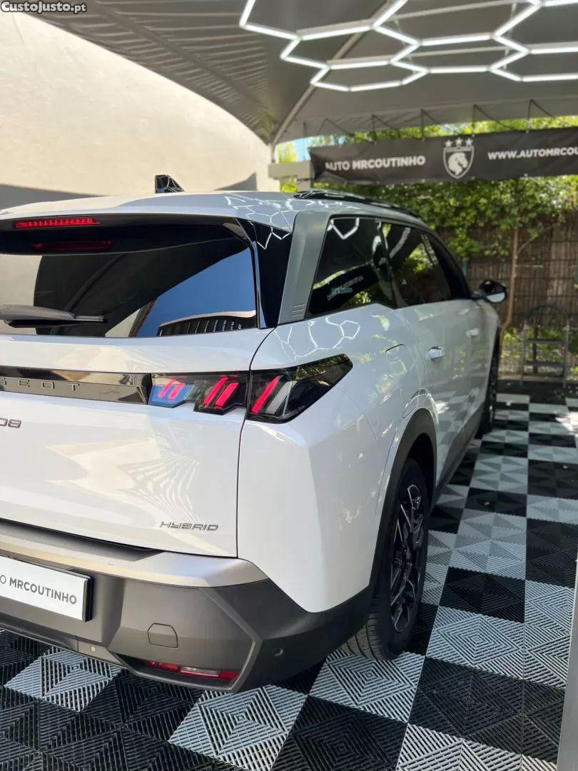Peugeot 5008 1.2 hybrid allure e-dcs6 - 25 — photo 4