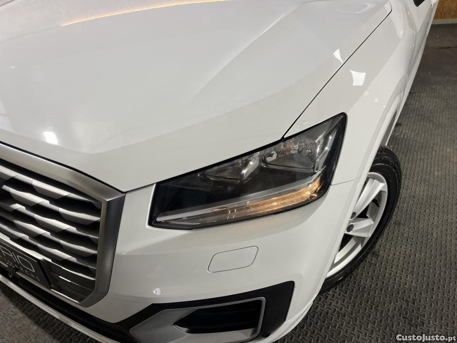 Audi Q2 30 TDI Sport S troni - 19 — photo 5