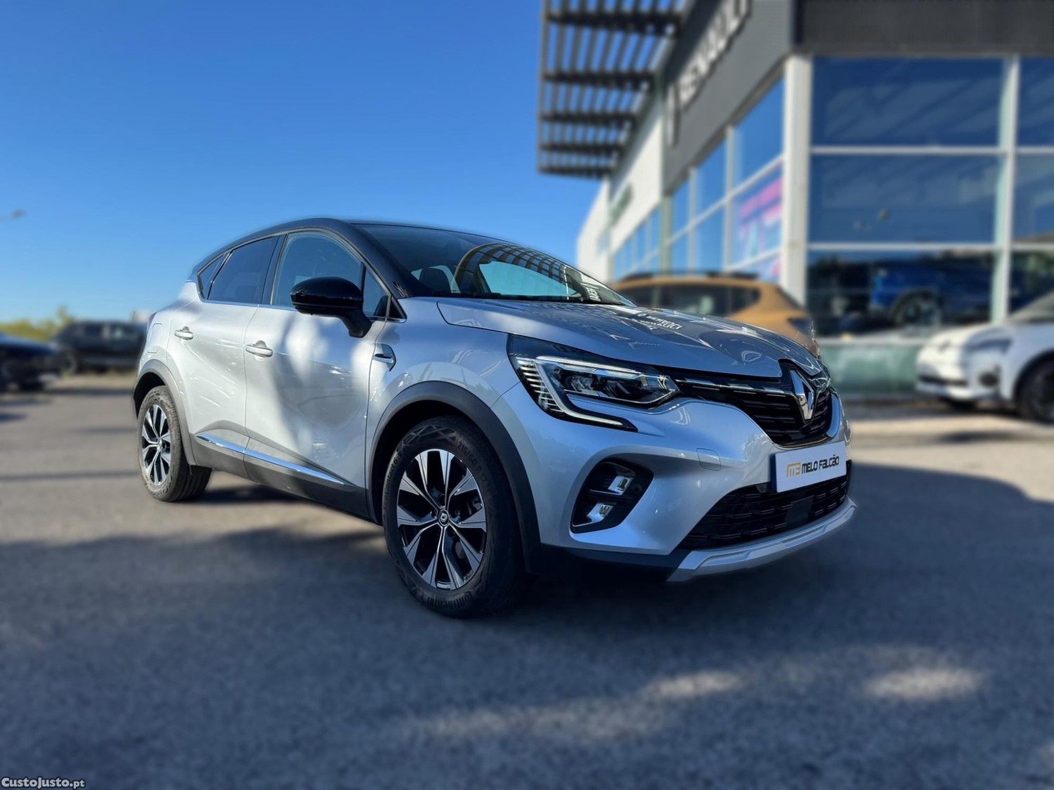 Renault Captur 1.6 E-Tech Plug-In Hybrid Techno - 23 — photo 3