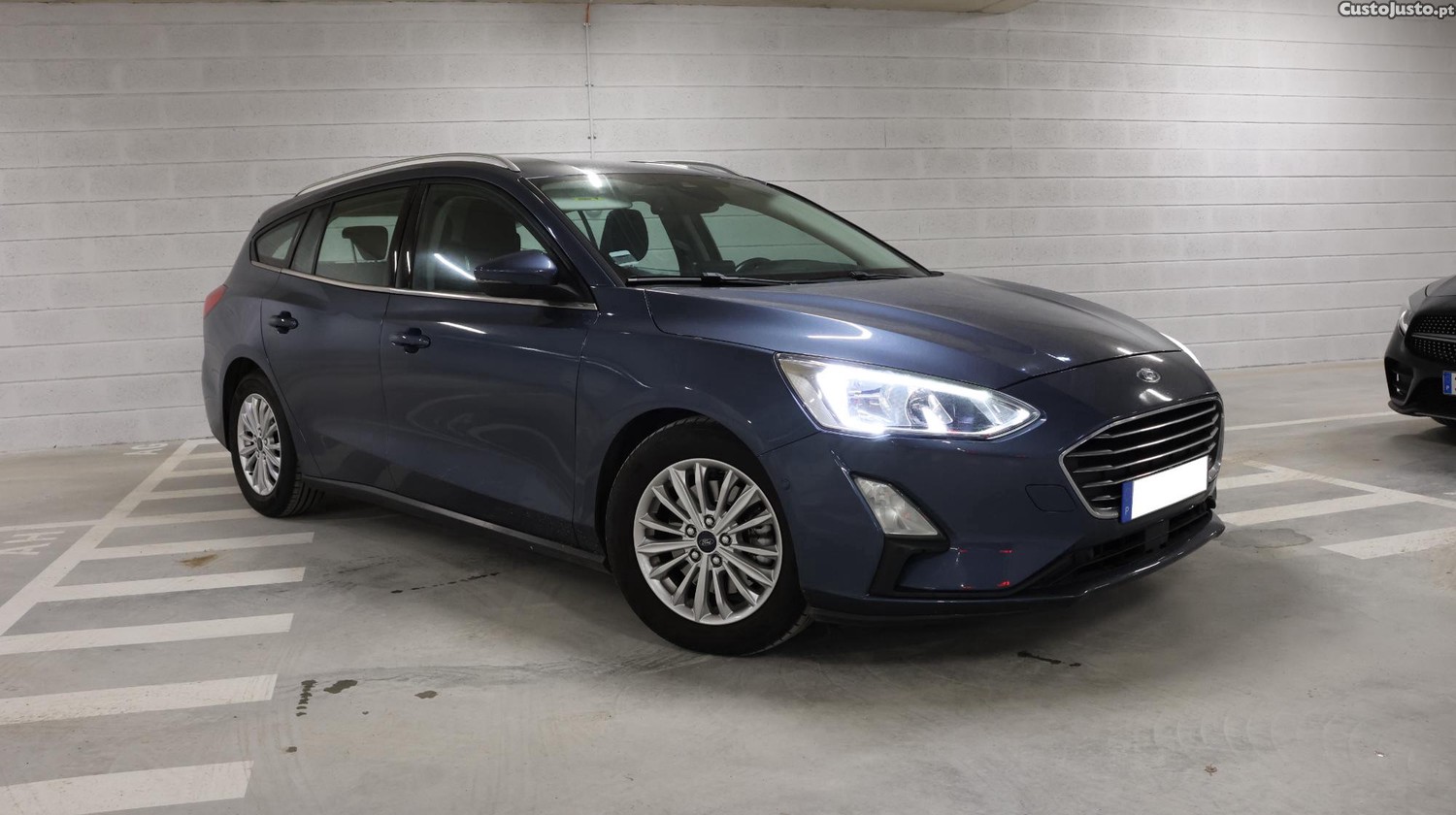 Ford Focus Titanium — fotografia 15