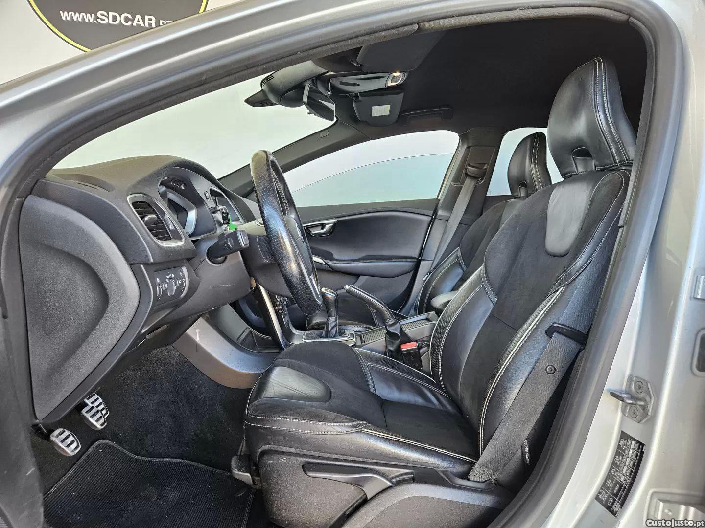 Volvo V40 2.0 d4 r-design - 14 — photo 4