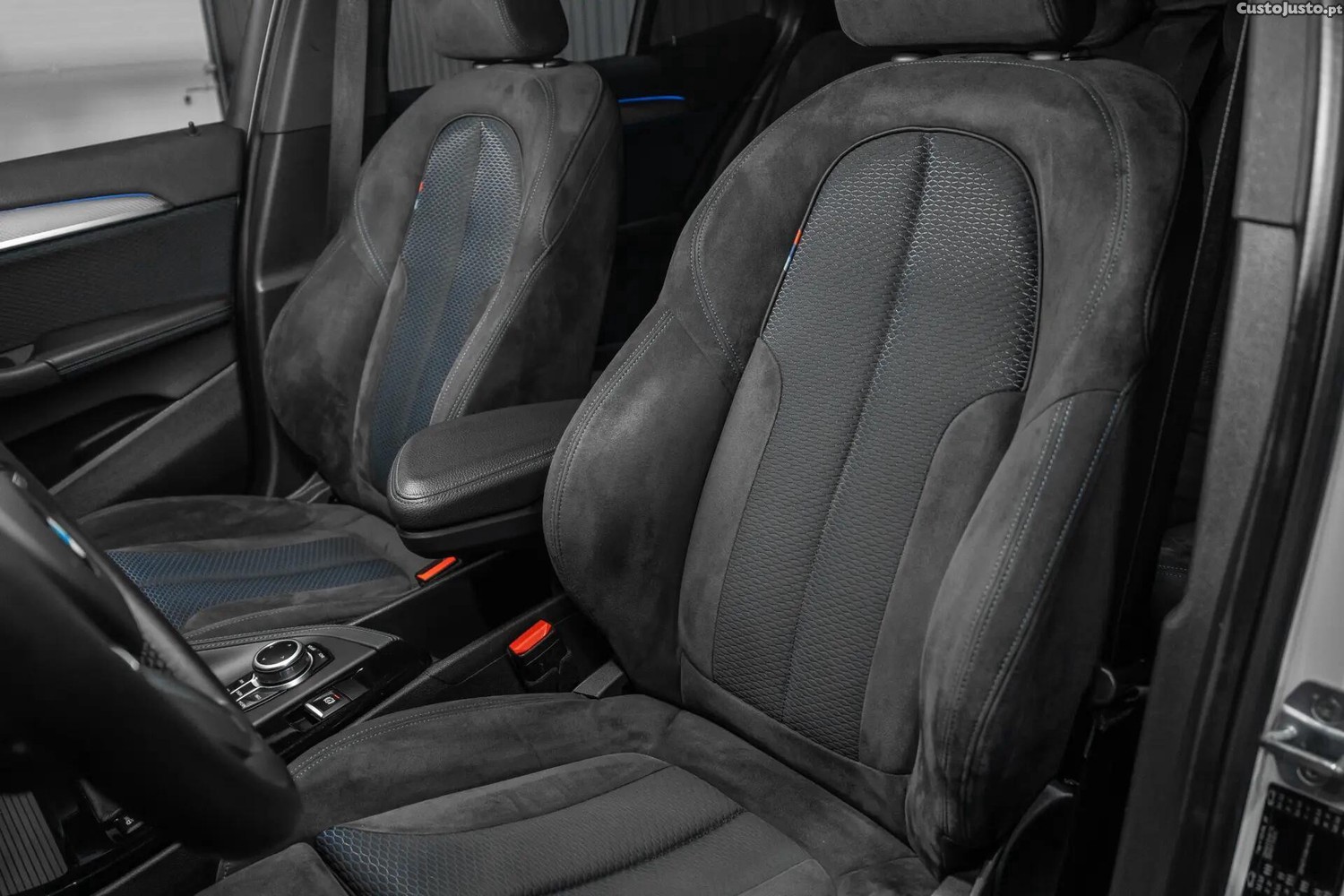 BMW X2 18 i sDrive Auto Pack M — fotografia 6