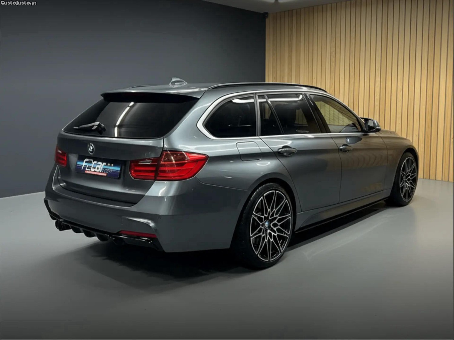 BMW 330 d xDrive Pack M - 14 — photo 4