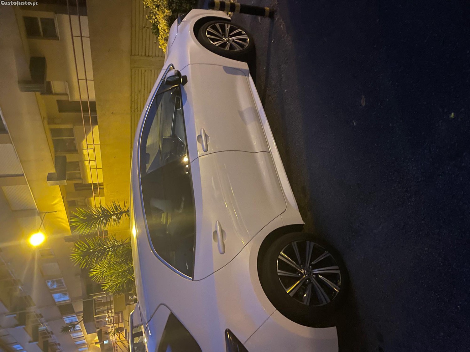 Toyota Corolla 1.8 Hybrid - 21 — photo 3