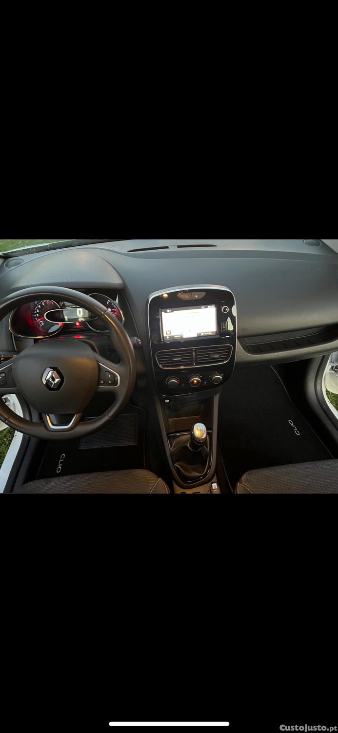 Renault Clio 0,9 TCE 90 cv LIMITED — fotografia 8