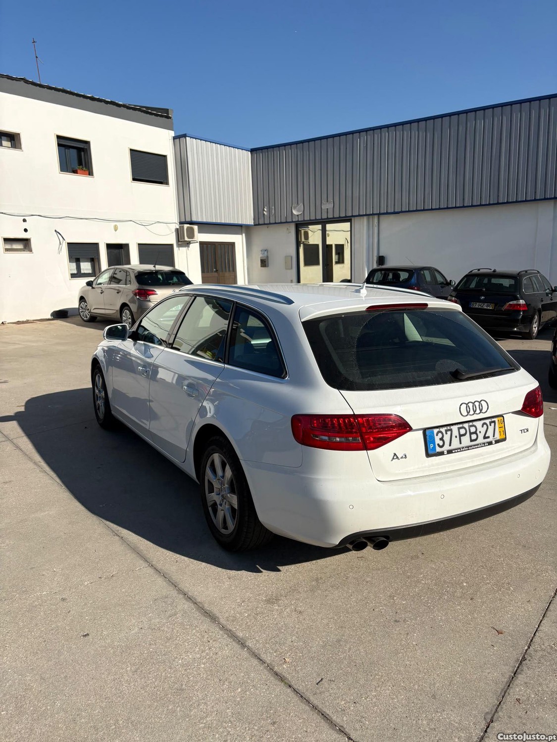 Audi A4 2.0 TDI S-Line de 2010 - 10 — photo 3