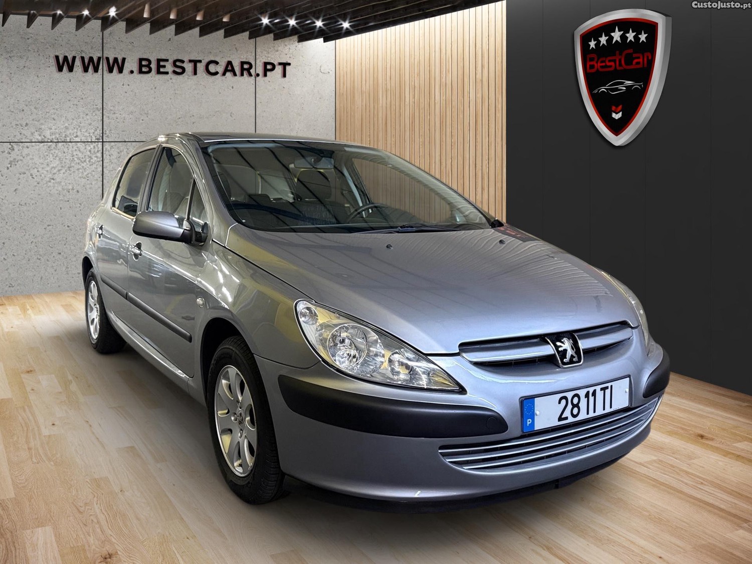 Peugeot 307 1.4 - 02 — photo 2