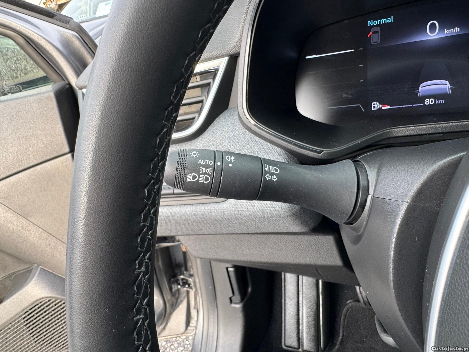 Renault Clio 1.0 TCe Evolution — fotografia 6