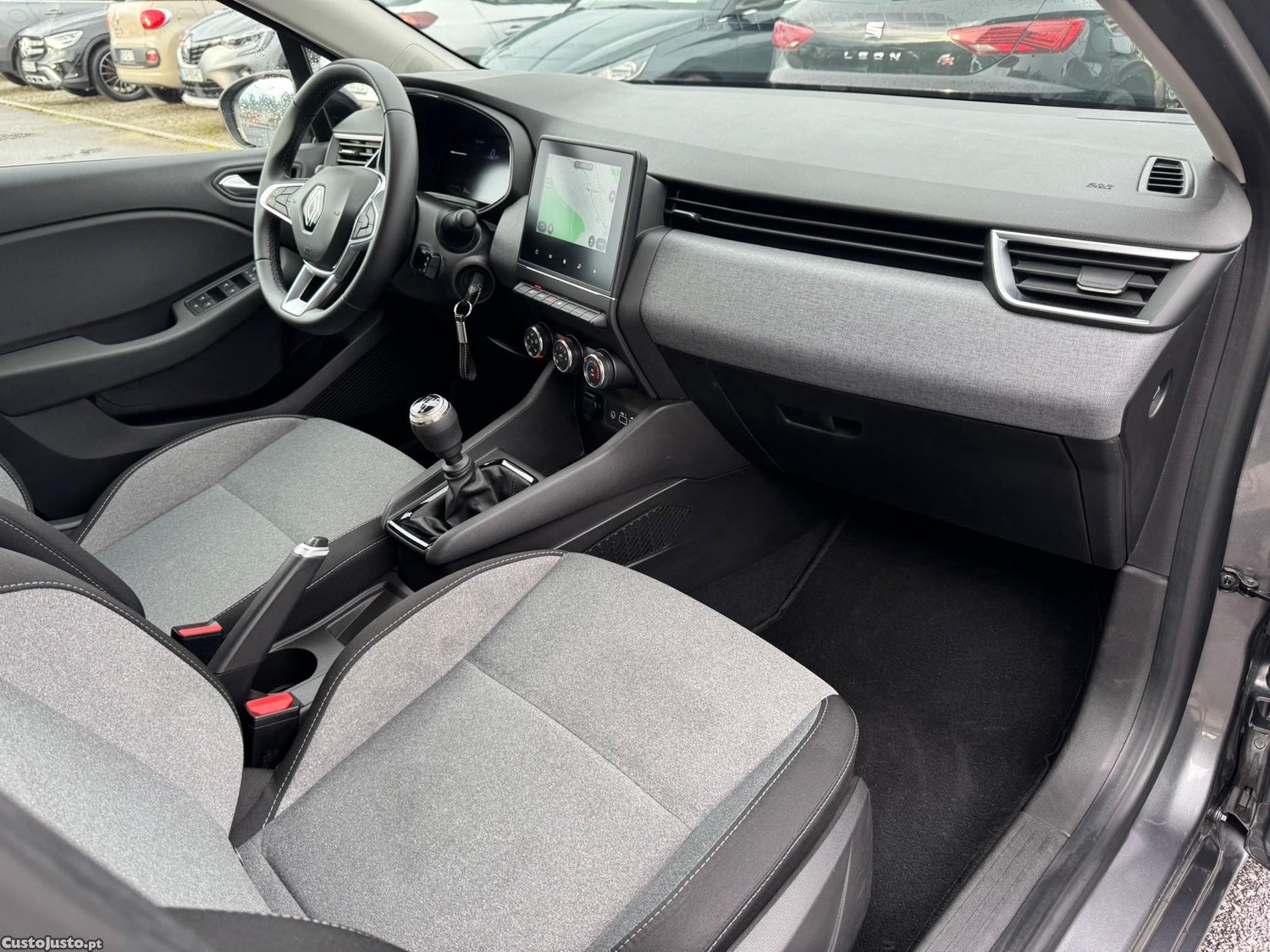 Renault Clio 1.0 TCe Evolution — fotografia 10