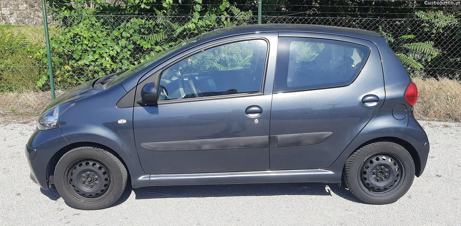 Toyota Aygo 1.0 — fotografia 6