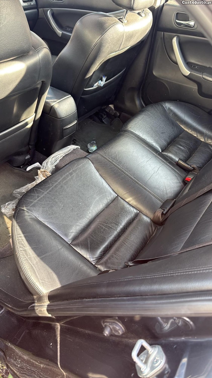 Honda Accord (Accord Sedan) - 04 — photo 3