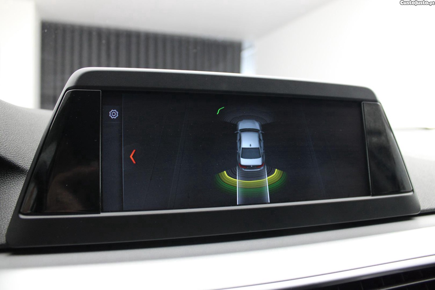 BMW 518 D (AUTO) — fotografia 14