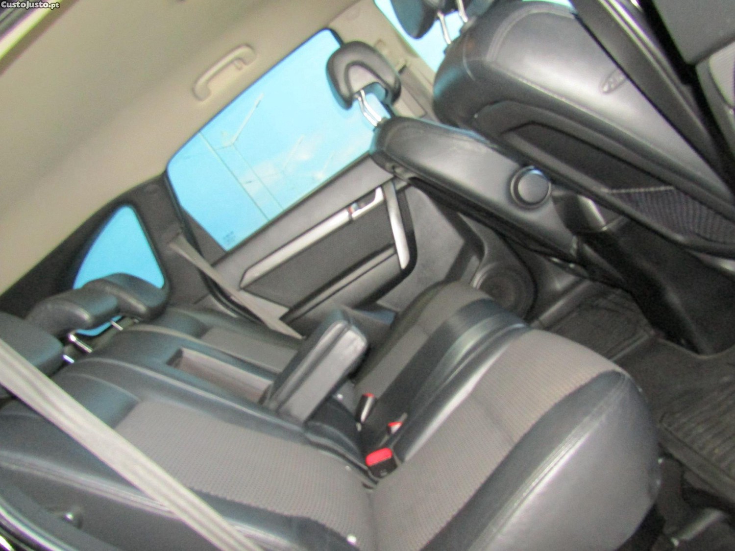 Chevrolet Captiva 2.0 VCDi Seven — fotografia 4
