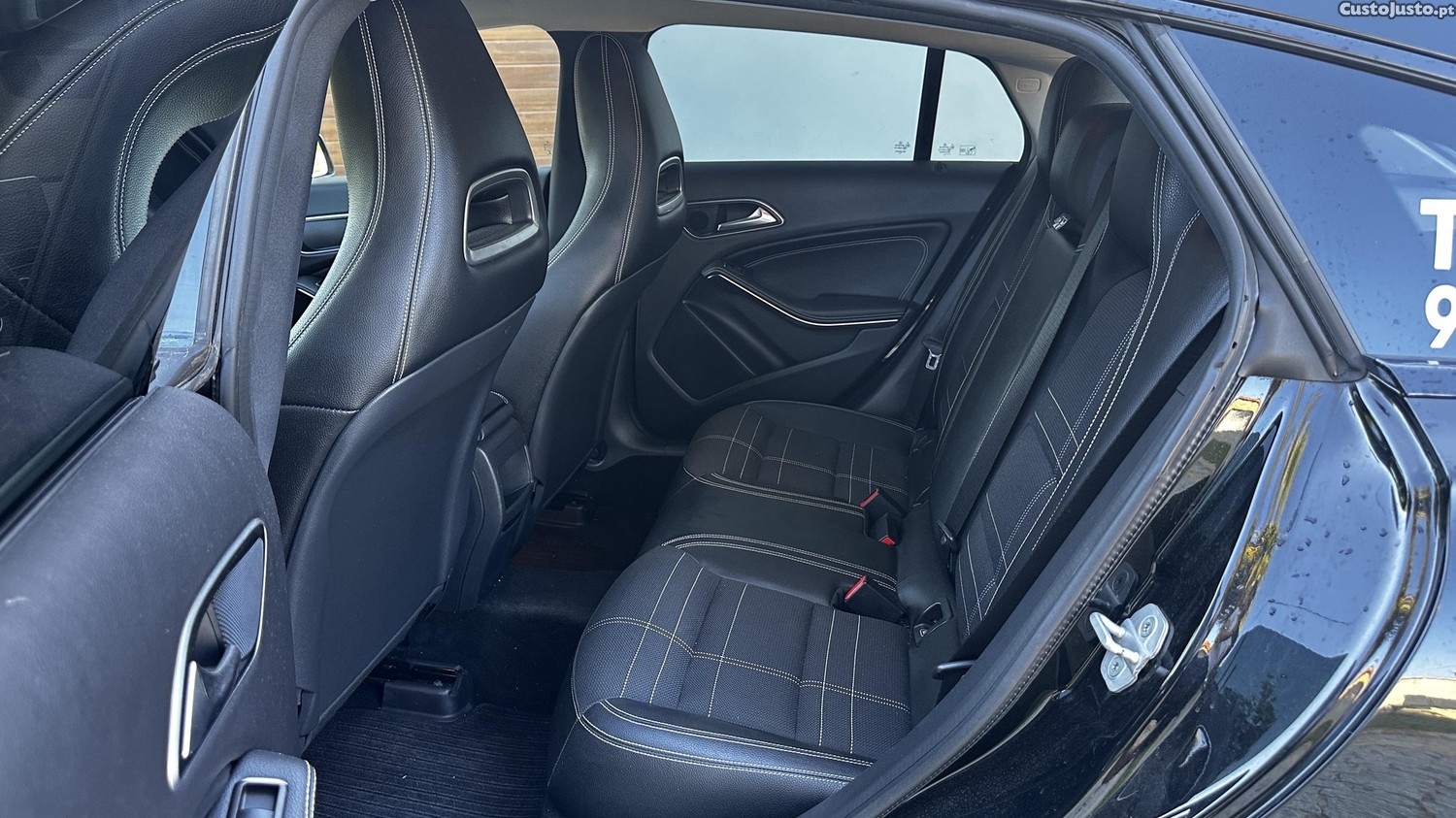 Mercedes-Benz CLA 180 Amg Line — fotografia 4