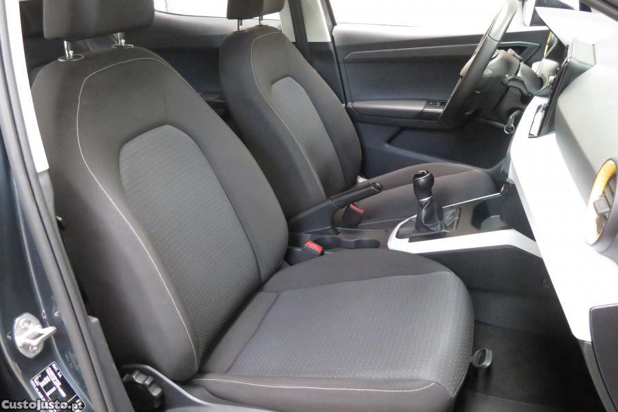 SEAT Arona 1.0 TSI Style — fotografia 17