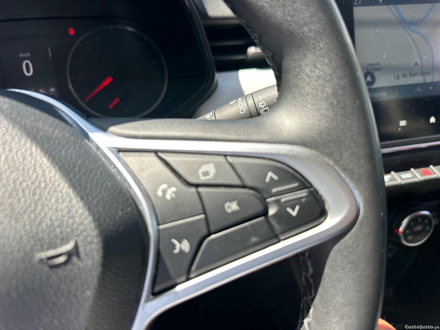 Renault Clio 1.0 TCe Techno — fotografia 7