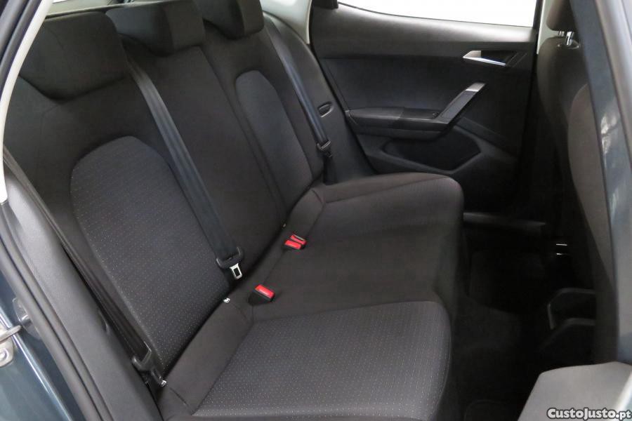 SEAT Arona 1.0 TSI Style — fotografia 6