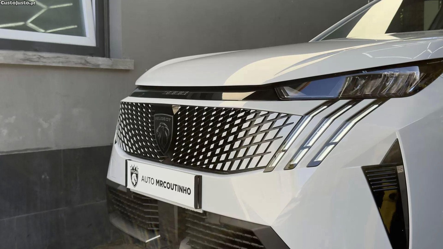 Peugeot 5008 1.2 hybrid allure e-dcs6 - 25 — photo 2