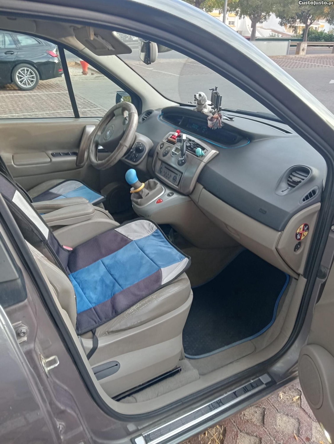 Renault Scénic Scenic - 04 — photo 2