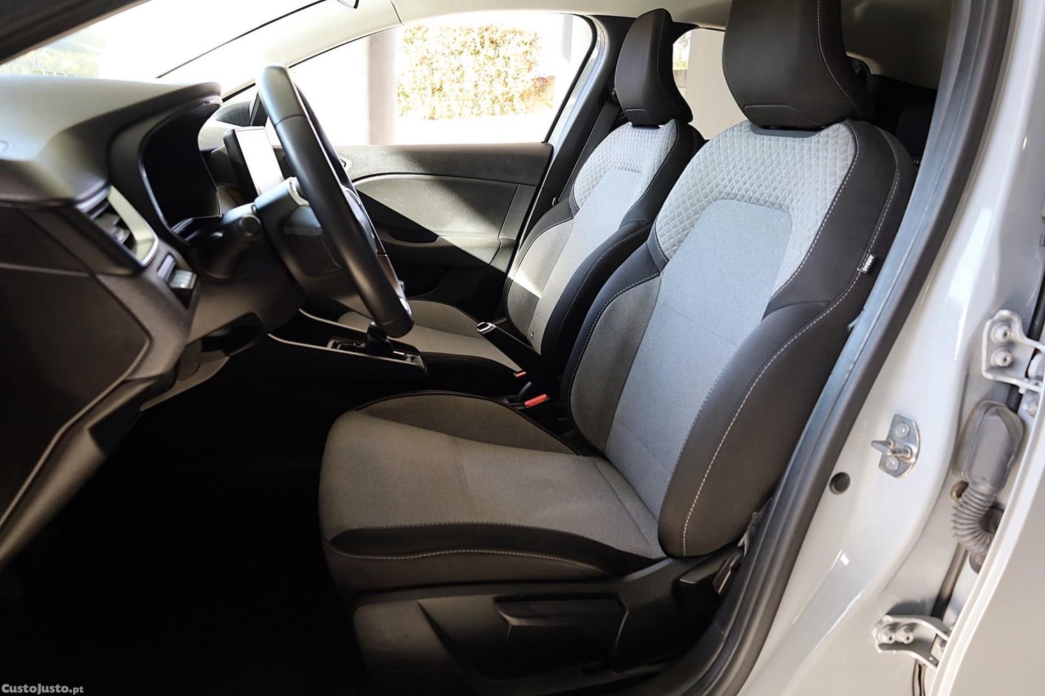 Renault Clio 1.5 Blue dCi Evolution — fotografia 4