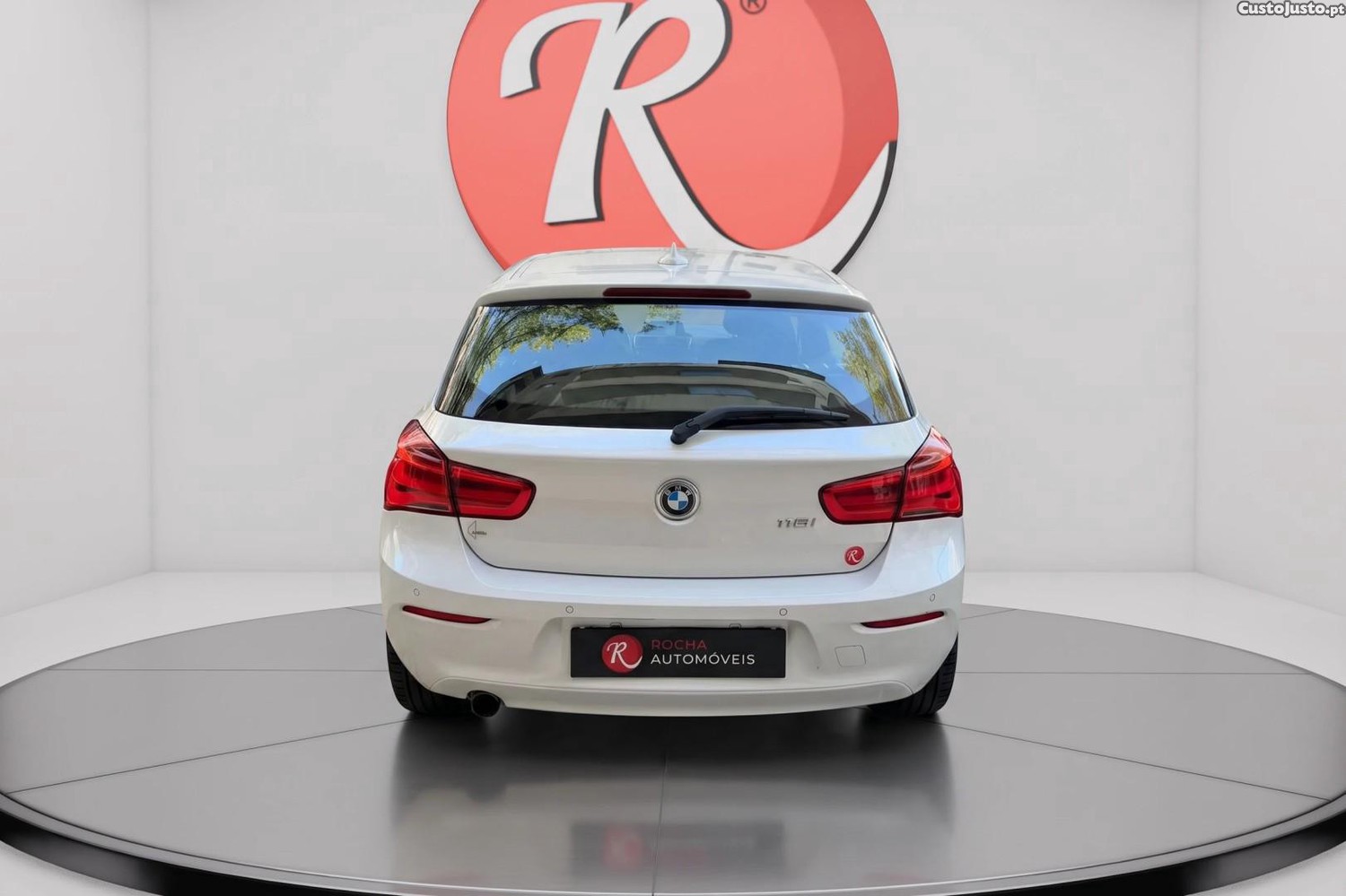 BMW 118 1 er 118i - 19 — photo 5