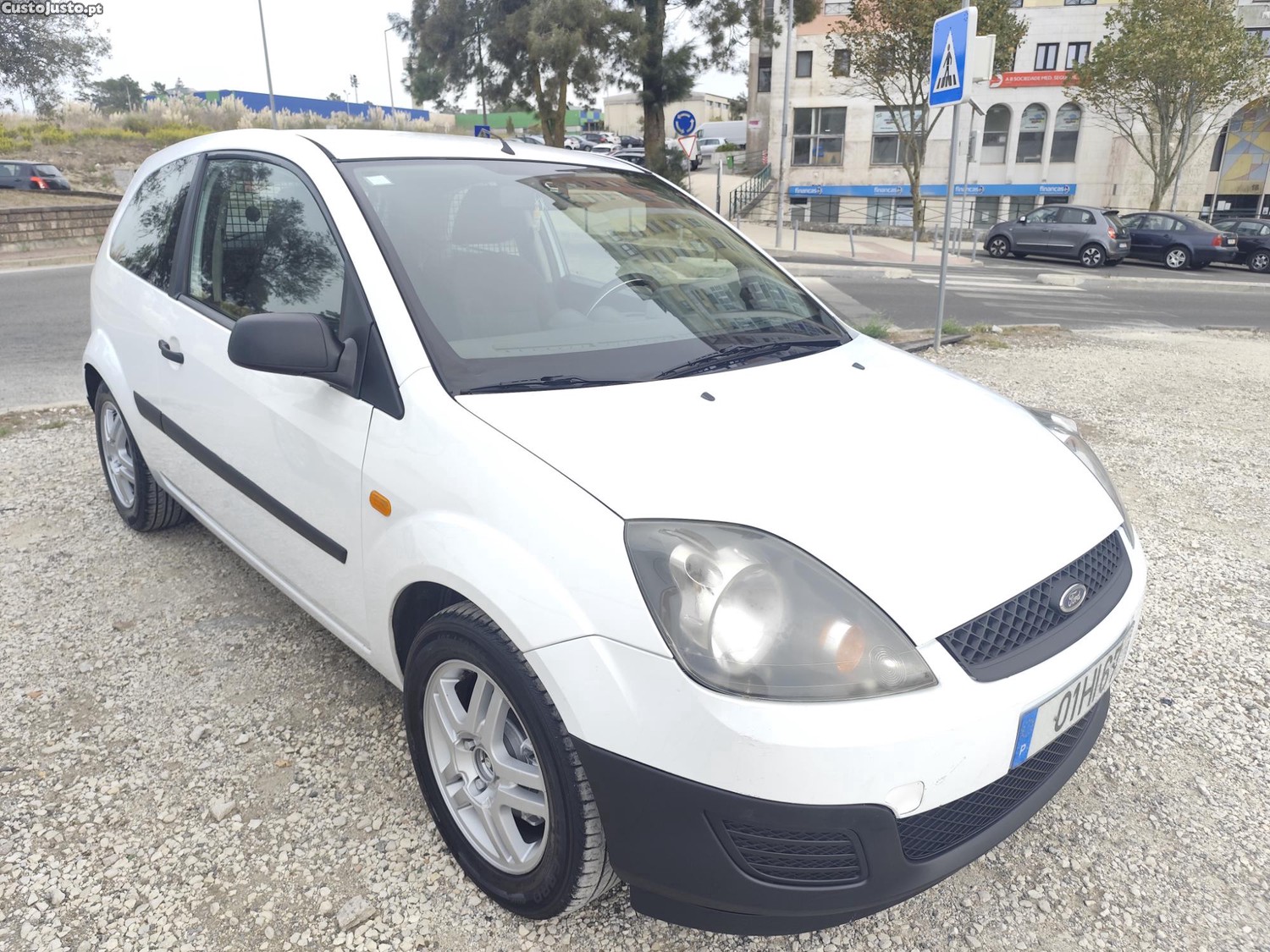 Ford Fiesta 1.4 diesel - 09 — photo 2
