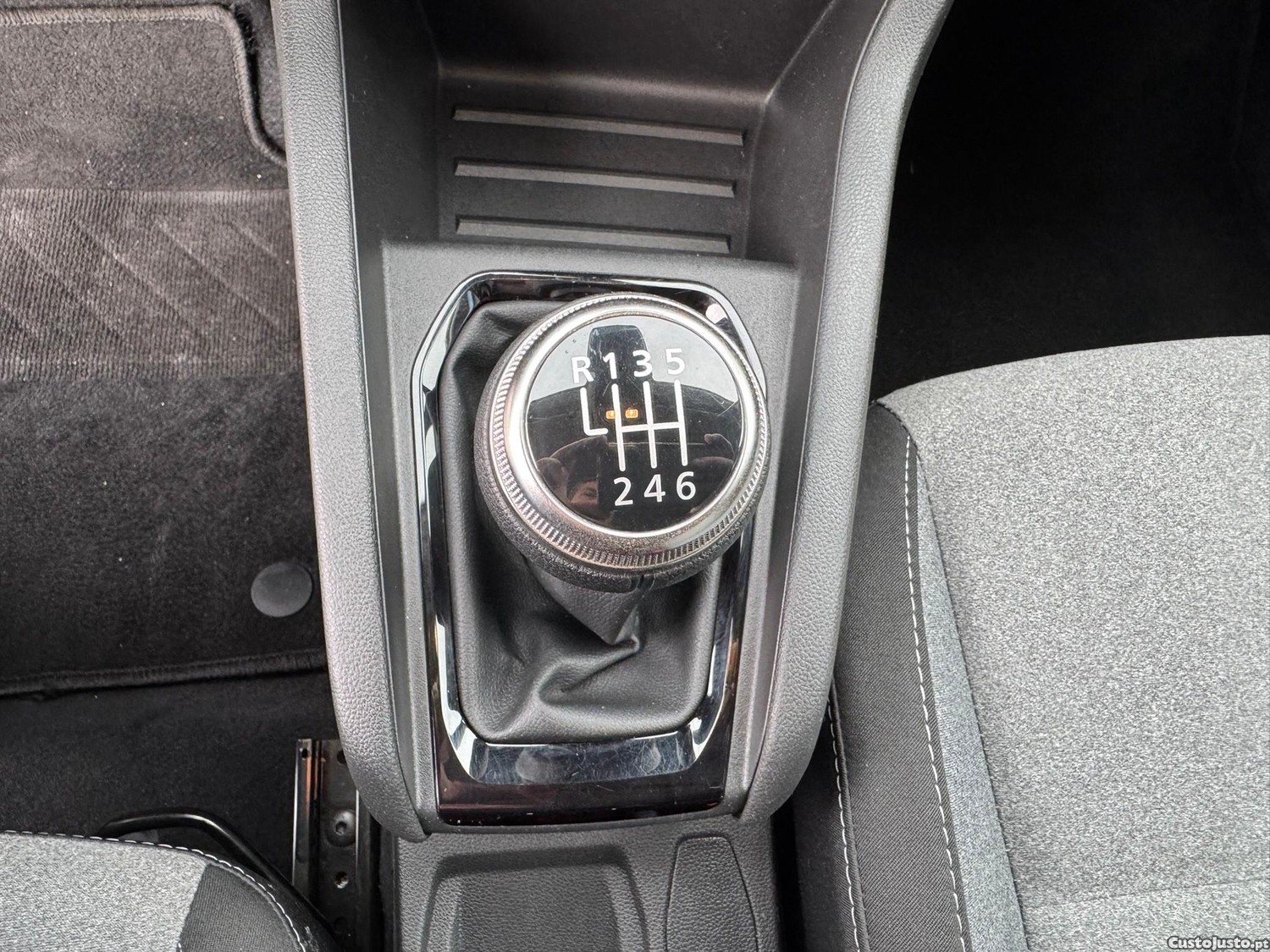 Renault Clio 1.0 TCe Evolution — fotografia 3