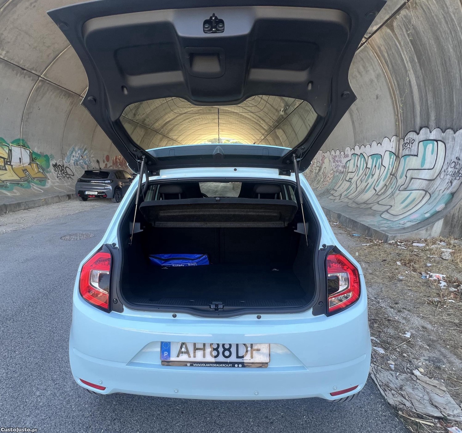 Renault Twingo 1.0 SCE ZEN - 21 — photo 5