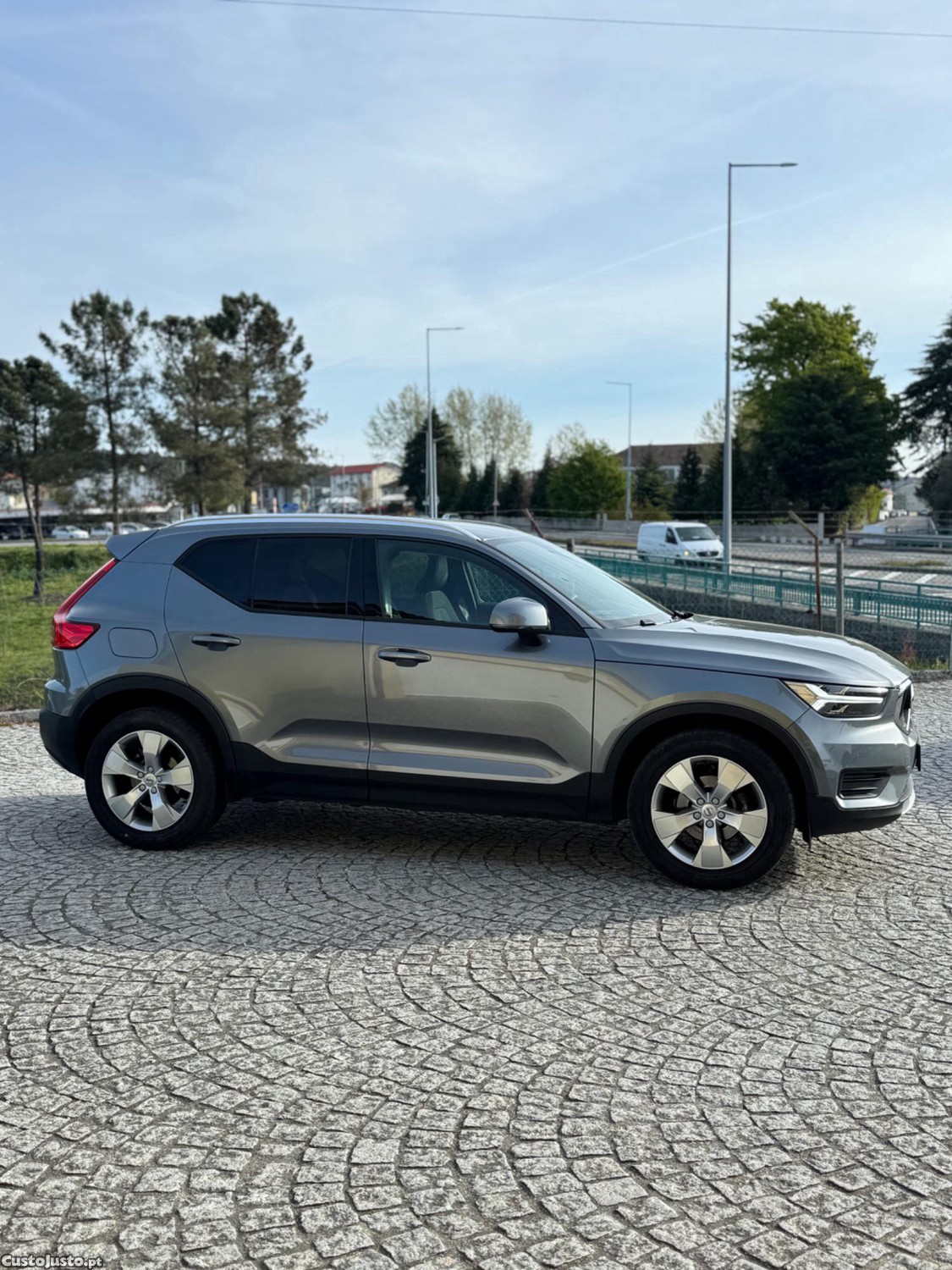 Volvo XC 40 D3 Momentum 150cv — fotografia 17