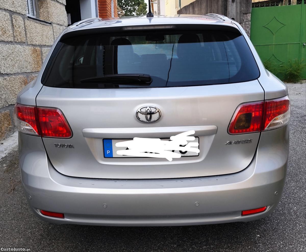 Toyota Avensis 2.0 D-4D - 10 — photo 4