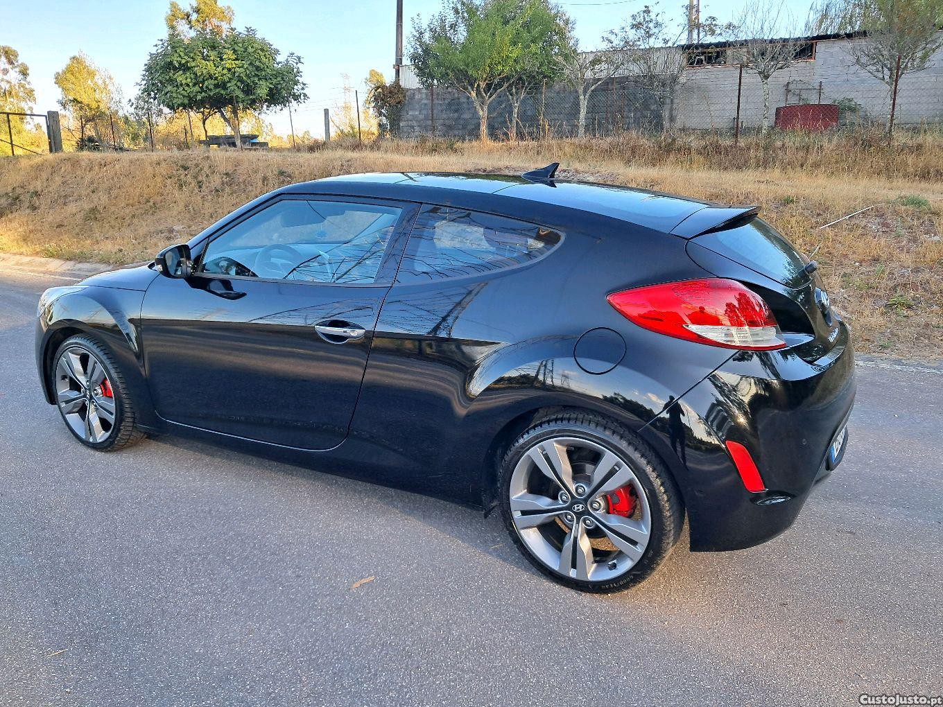 Hyundai Veloster coupe — fotografia 9