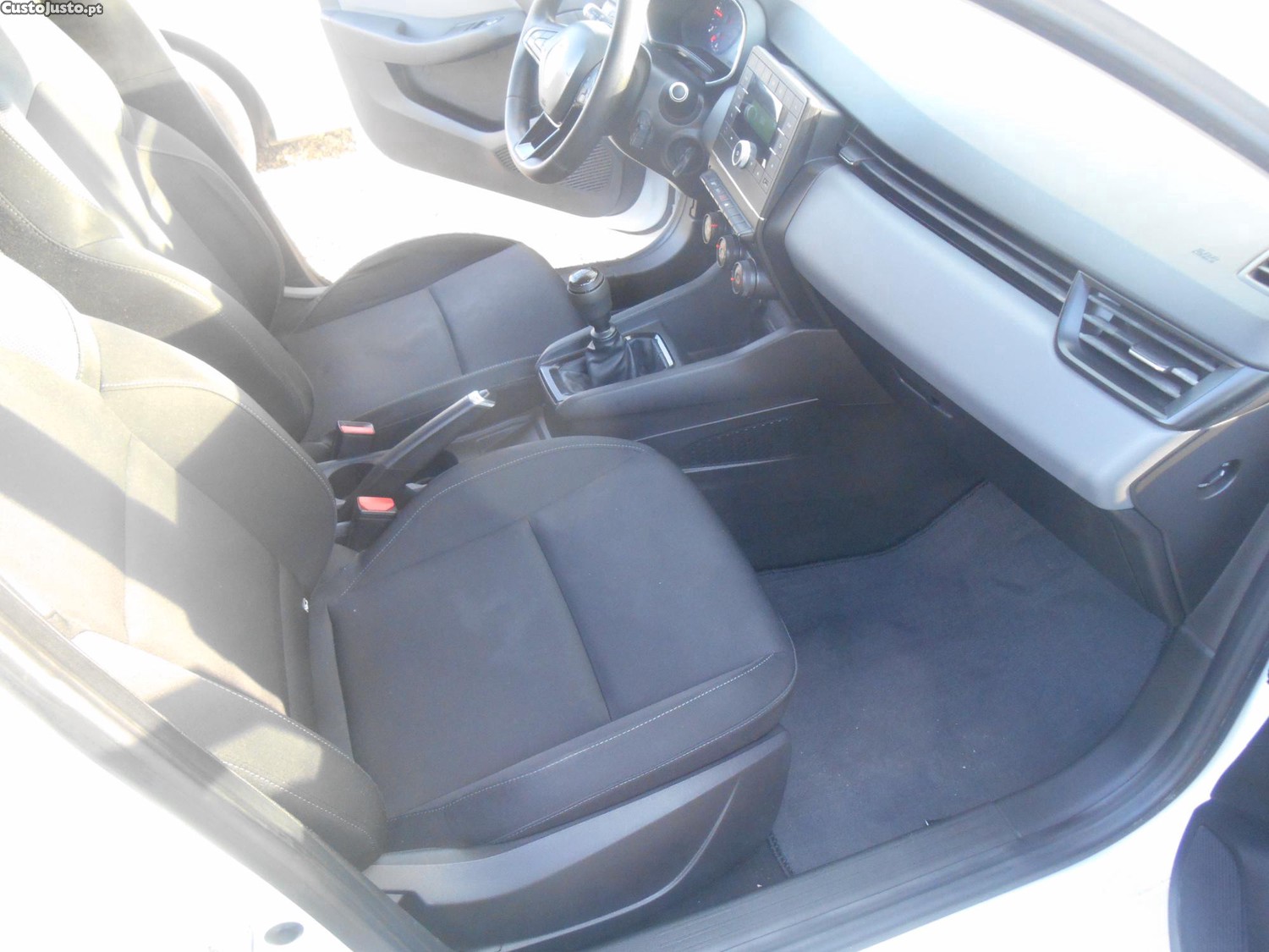Renault Clio 1.5 DCI — fotografia 2