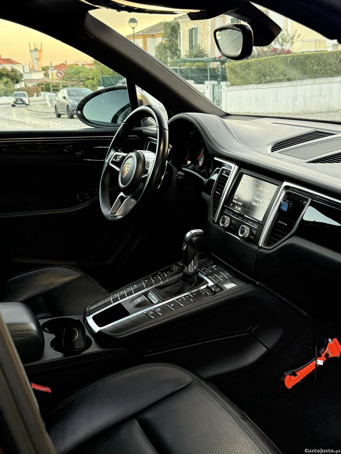 Porsche Macan Sport - 14 — photo 4