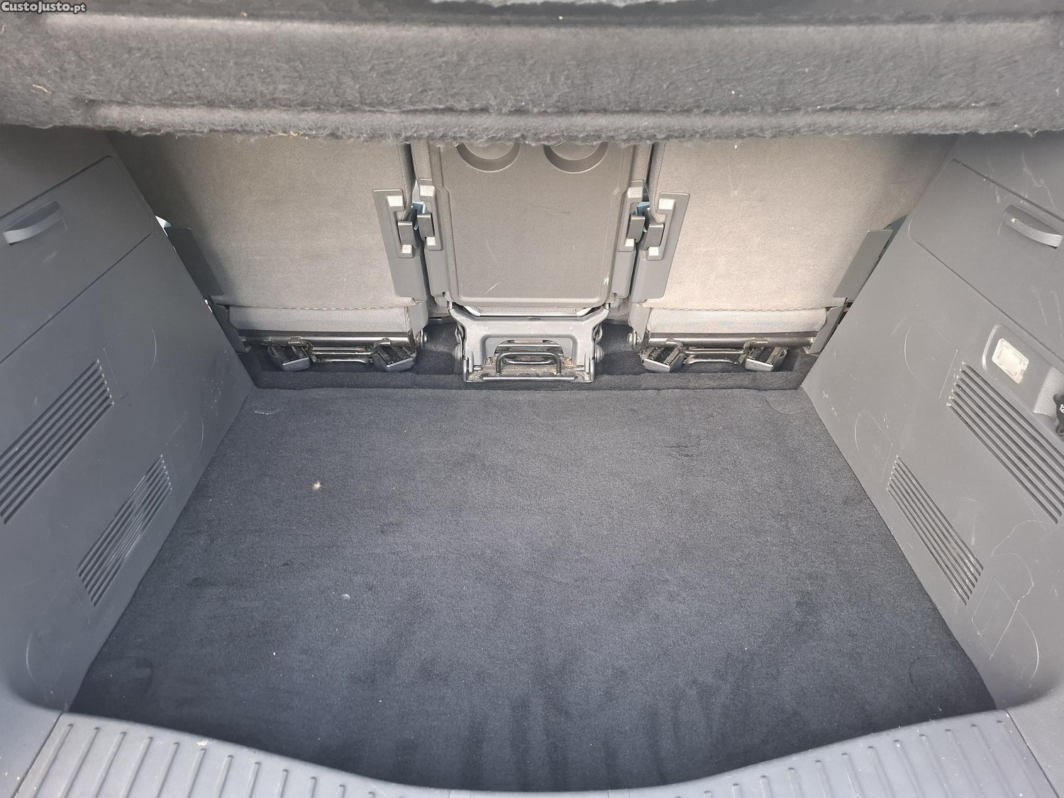 Ford C-Max 1.6 Hdi — fotografia 8