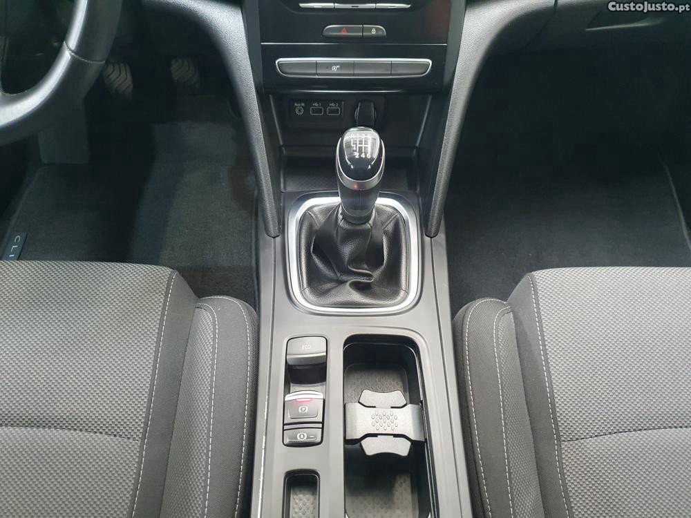 Renault Mégane 1.5 Blue dCi 115 — fotografia 9